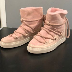 Inuikii shoe- Worn once! Perfect condition